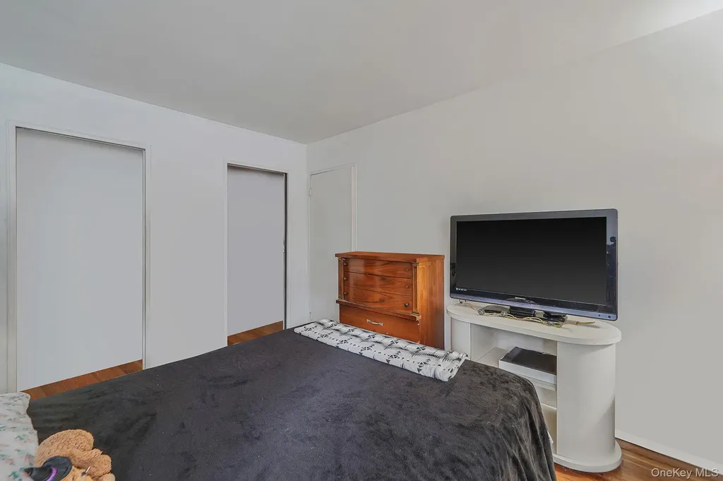 2771 Pond Road Ronkonkoma NY 11779