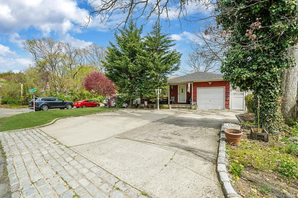 2771 Pond Road Ronkonkoma NY 11779