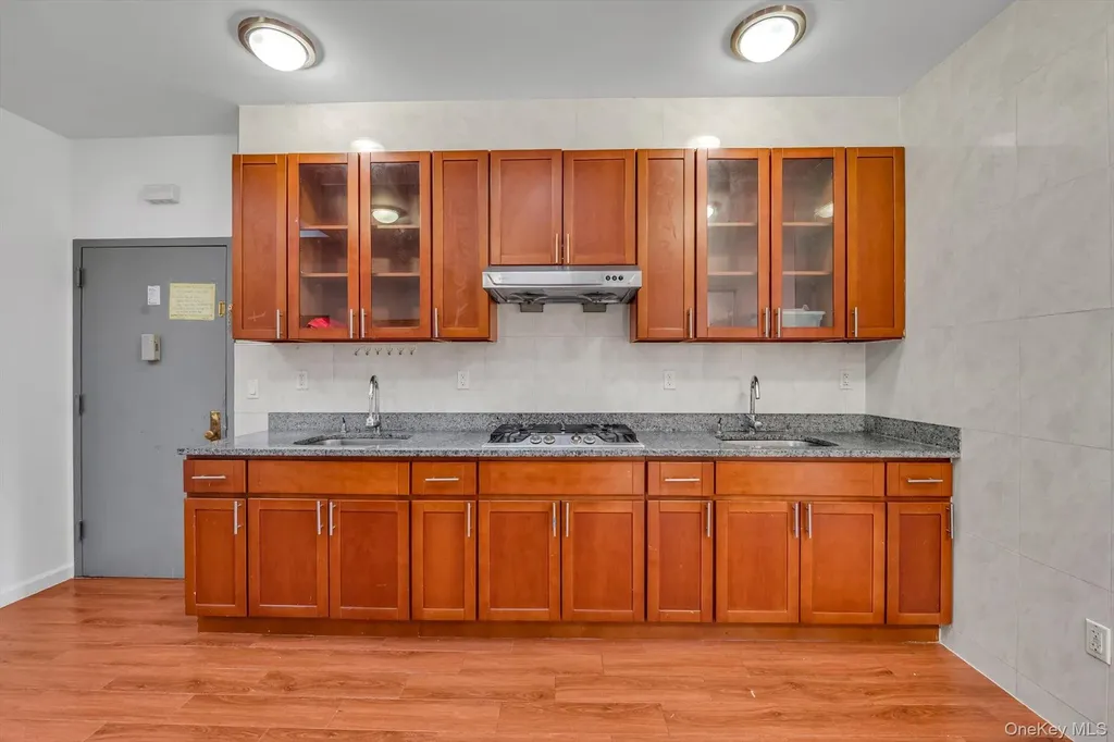 8421 7th Avenue Brooklyn NY 11228
