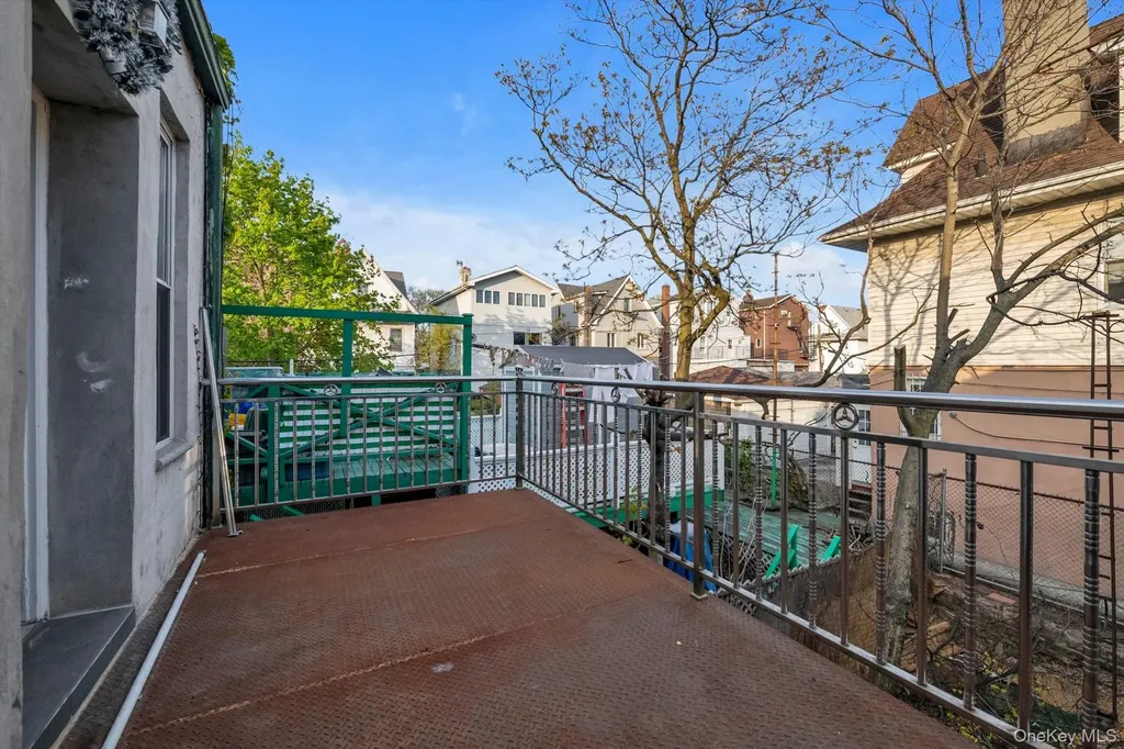 8421 7th Avenue Brooklyn NY 11228