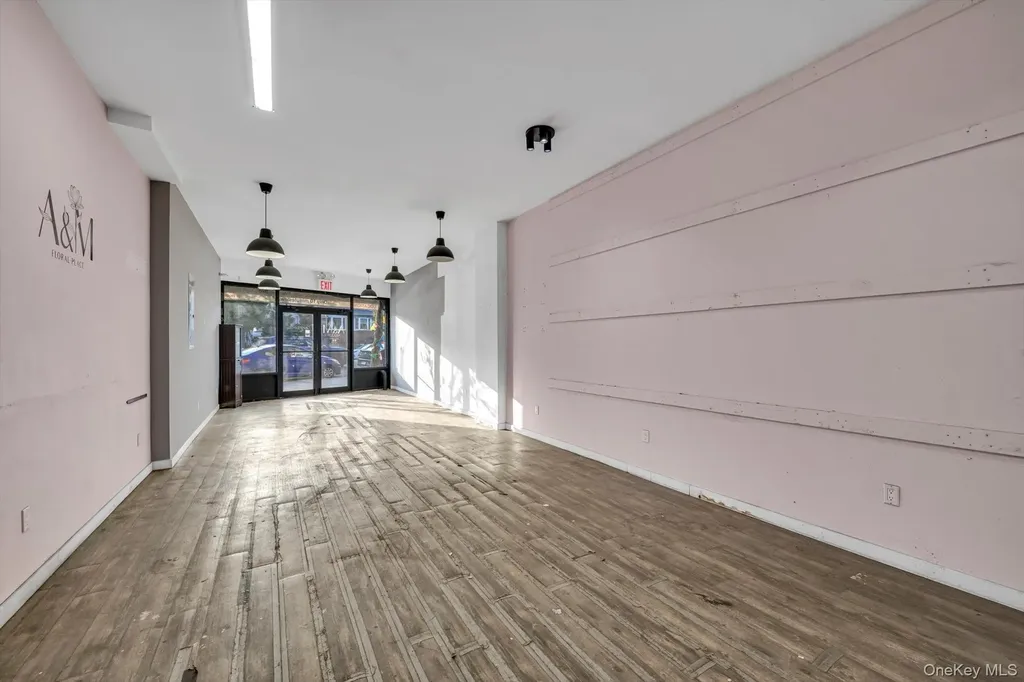 8421 7th Avenue Brooklyn NY 11228