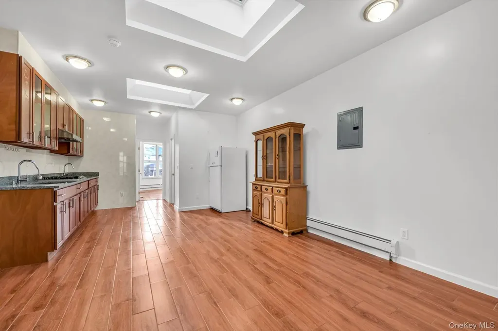 8421 7th Avenue Brooklyn NY 11228