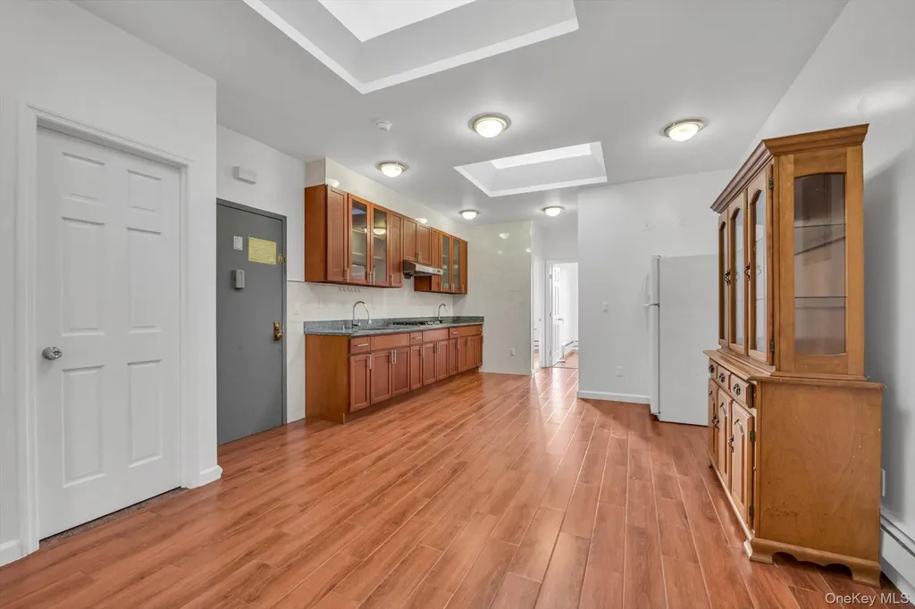 8421 7th Avenue Brooklyn NY 11228