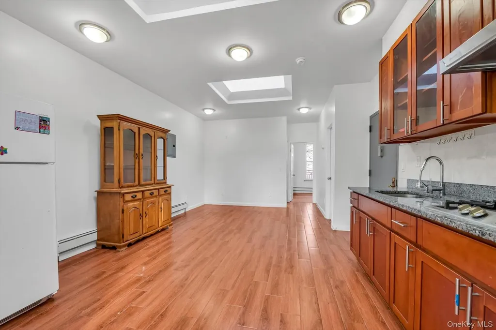 8421 7th Avenue Brooklyn NY 11228