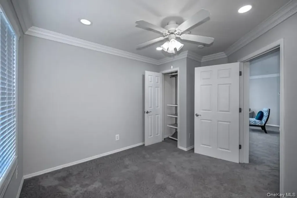 30 Neal Setauket NY 11733