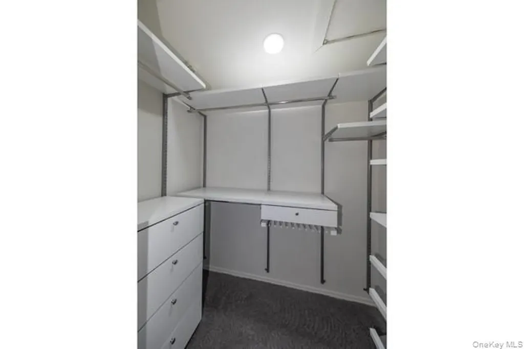 30 Neal Setauket NY 11733