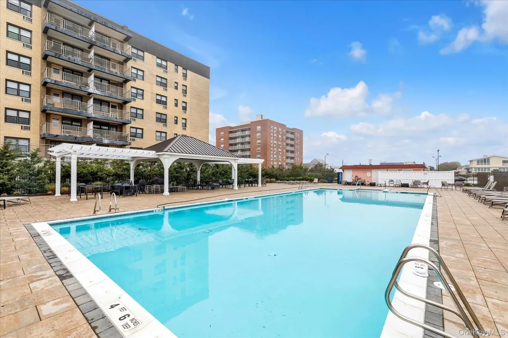 2 Richmond Road Long Beach NY 11561