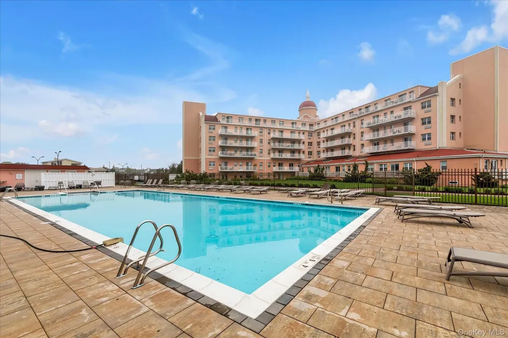 2 Richmond Road Long Beach NY 11561
