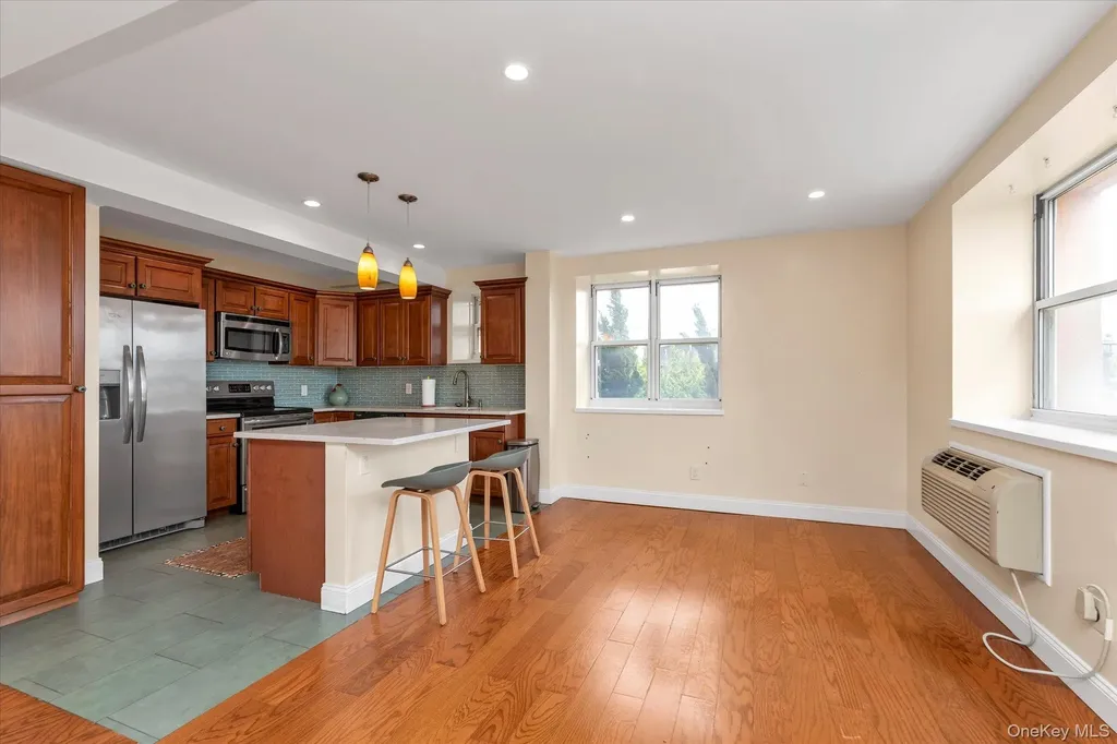 2 Richmond Road Long Beach NY 11561