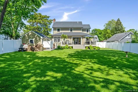 619 Bailey Avenue Greenport NY 11944