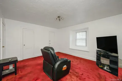 61 Continental Place Glen Cove NY 11542