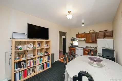 61 Continental Place Glen Cove NY 11542