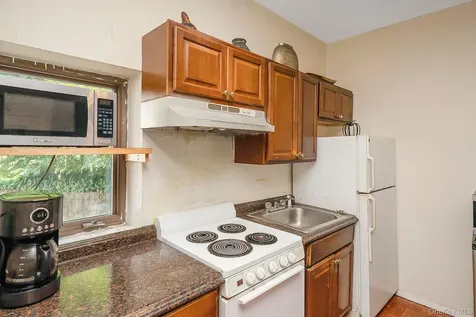 61 Continental Place Glen Cove NY 11542