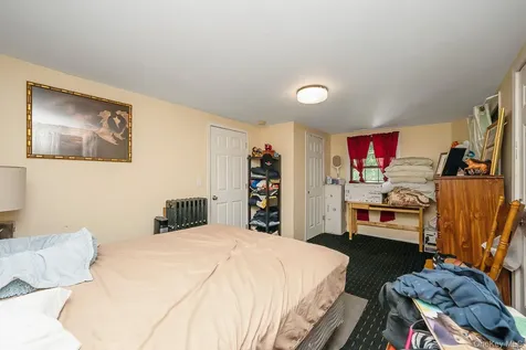 61 Continental Place Glen Cove NY 11542