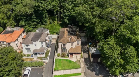 61 Continental Place Glen Cove NY 11542
