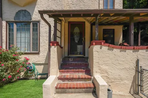 61 Continental Place Glen Cove NY 11542