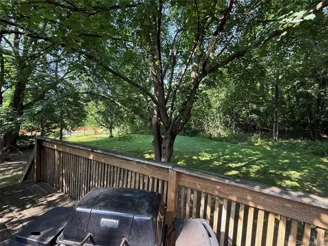 11 Sherwood Heights Wappingers Falls NY 12590