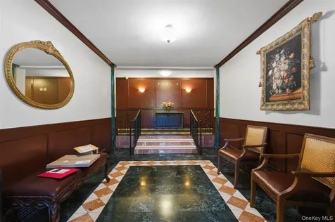828 Pelhamdale Avenue New Rochelle NY 10801