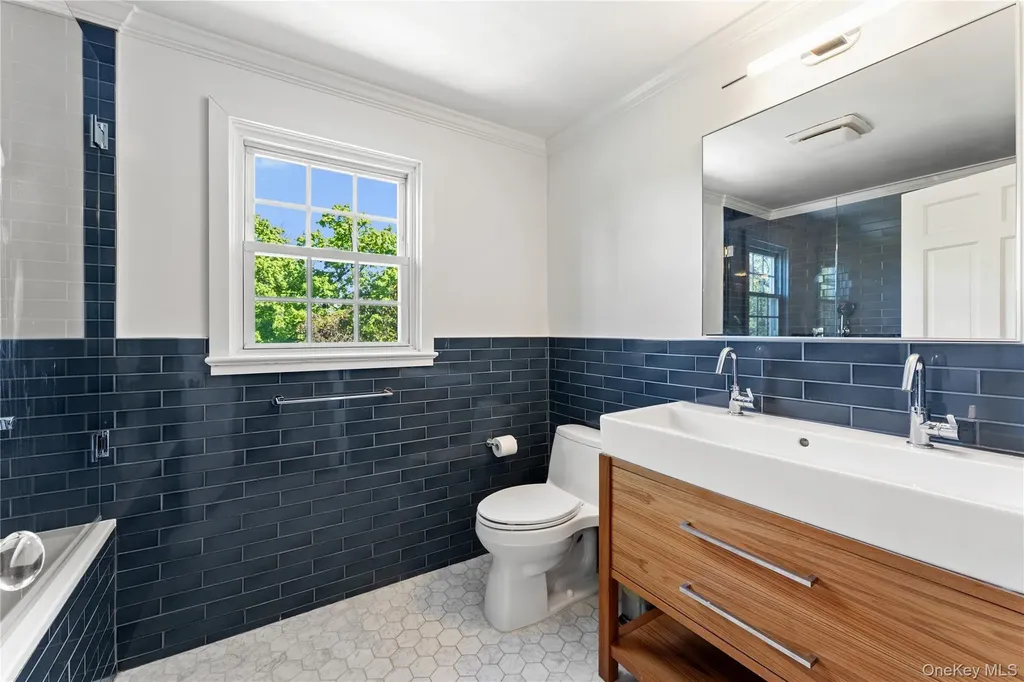 33 Byron Lane Larchmont NY 10538