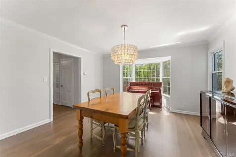 33 Byron Lane Larchmont NY 10538