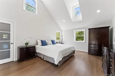 33 Byron Lane Larchmont NY 10538