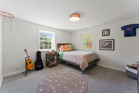 33 Byron Lane Larchmont NY 10538