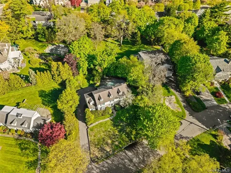 33 Byron Lane Larchmont NY 10538