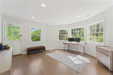 33 Byron Lane Larchmont NY 10538