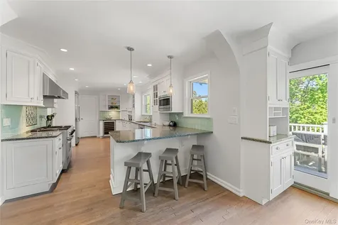 33 Byron Lane Larchmont NY 10538