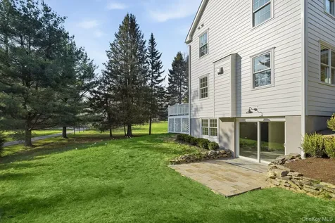 217 Greenwich Road Bedford NY 10506