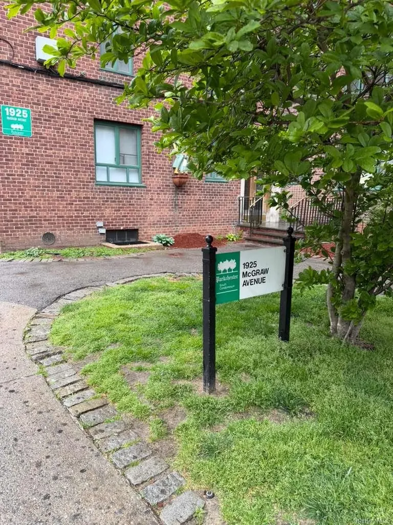 1925 Mcgraw Avenue Bronx NY 10462