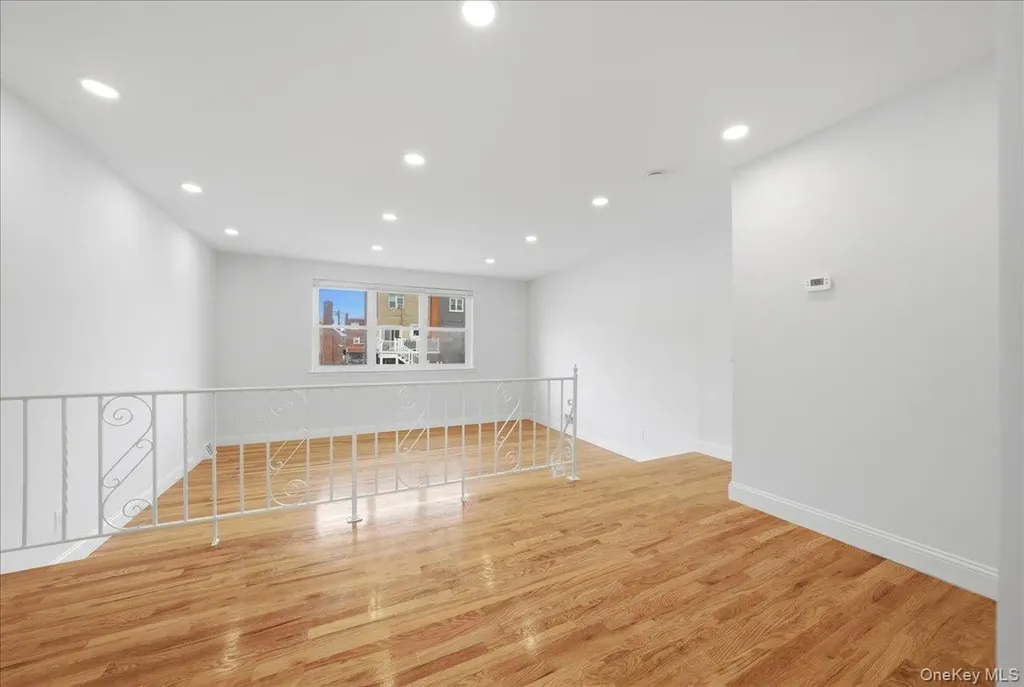 278 Balcom Avenue Bronx NY 10465