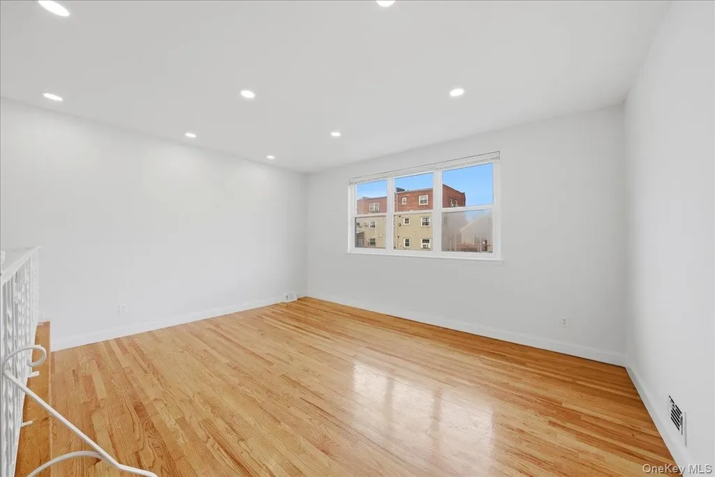 278 Balcom Avenue Bronx NY 10465
