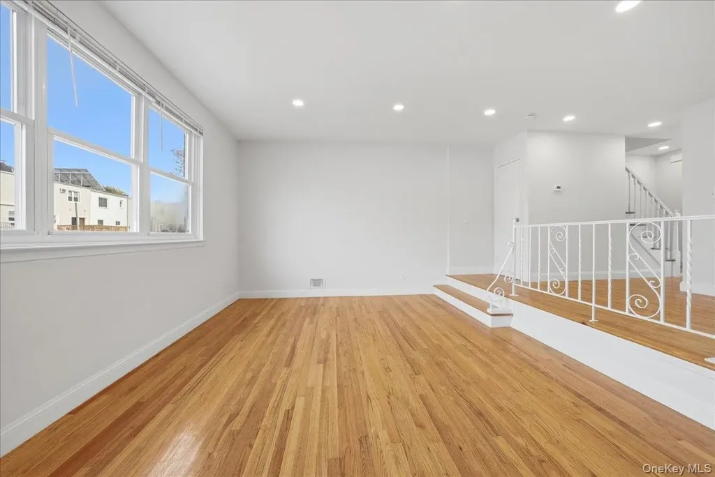 278 Balcom Avenue Bronx NY 10465