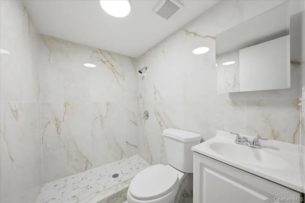 278 Balcom Avenue Bronx NY 10465