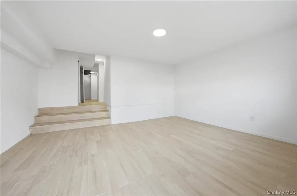 278 Balcom Avenue Bronx NY 10465