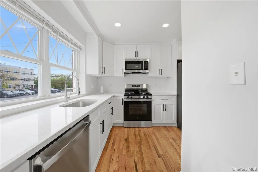 278 Balcom Avenue Bronx NY 10465
