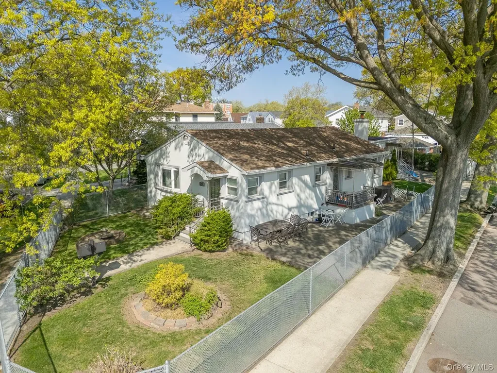 157-59 19th Avenue Whitestone NY 11357