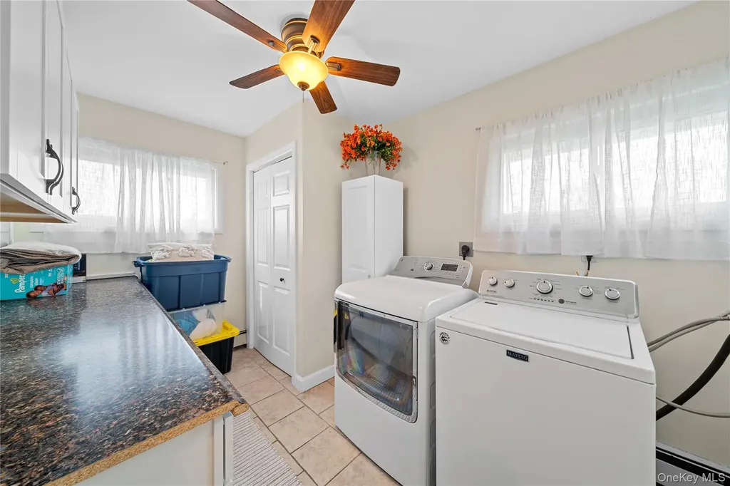 35 Martin Westbury NY 11590