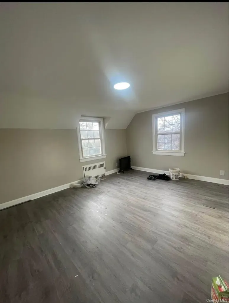 20 Ingraham Lane Hempstead NY 11550