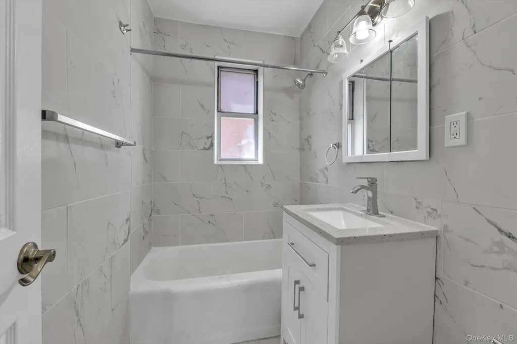67-12 Yellowstone Boulevard Forest Hills NY 11375