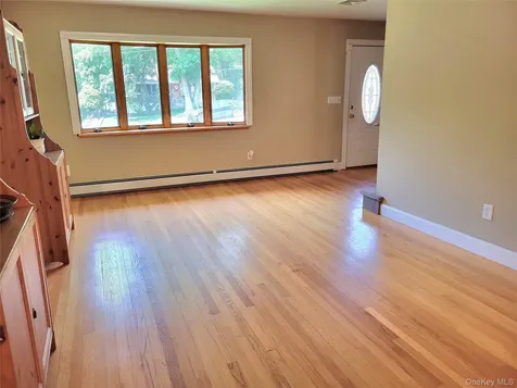 46 Cortlandt Road Mahopac NY 10541