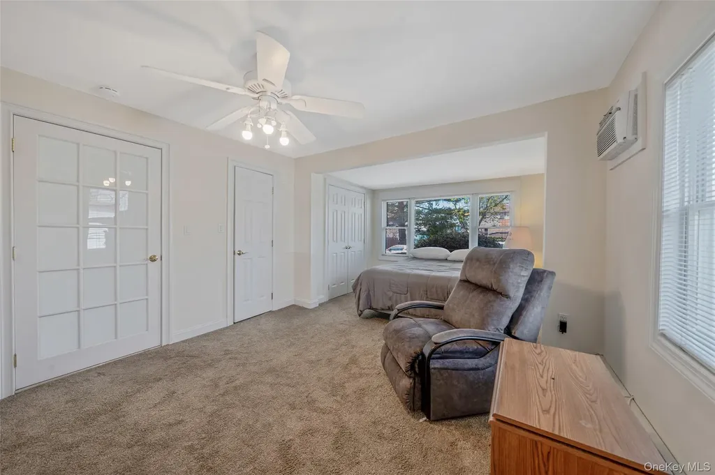 232 Waldorf Avenue Elmont NY 11003
