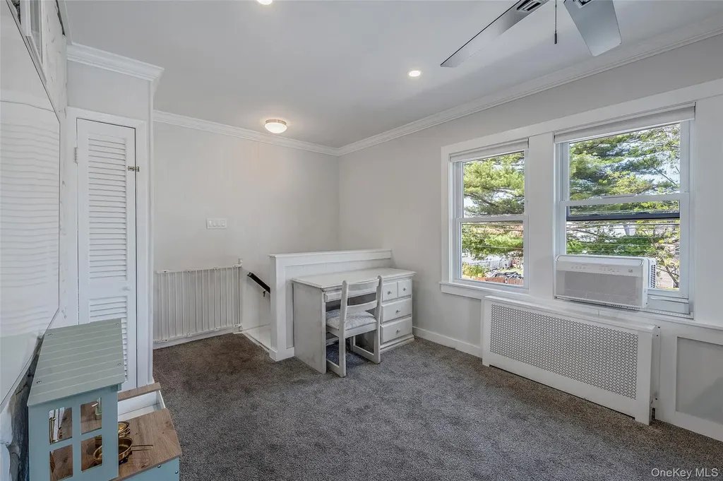 232 Waldorf Avenue Elmont NY 11003