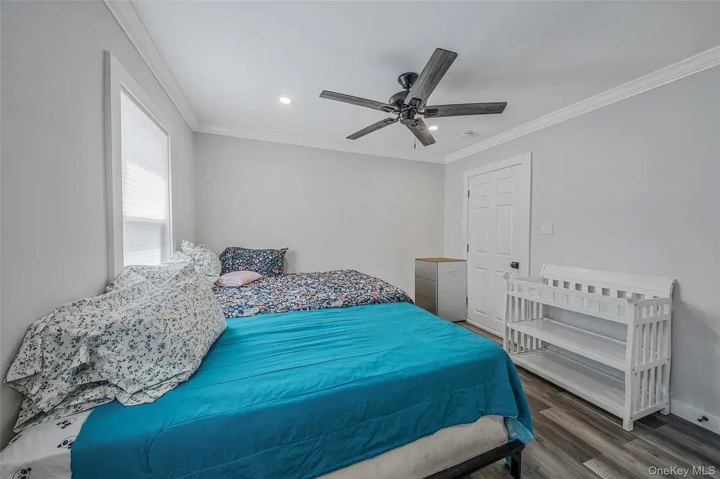 232 Waldorf Avenue Elmont NY 11003