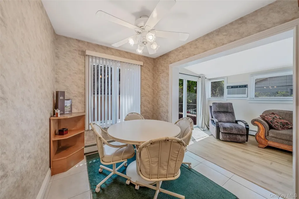 232 Waldorf Avenue Elmont NY 11003