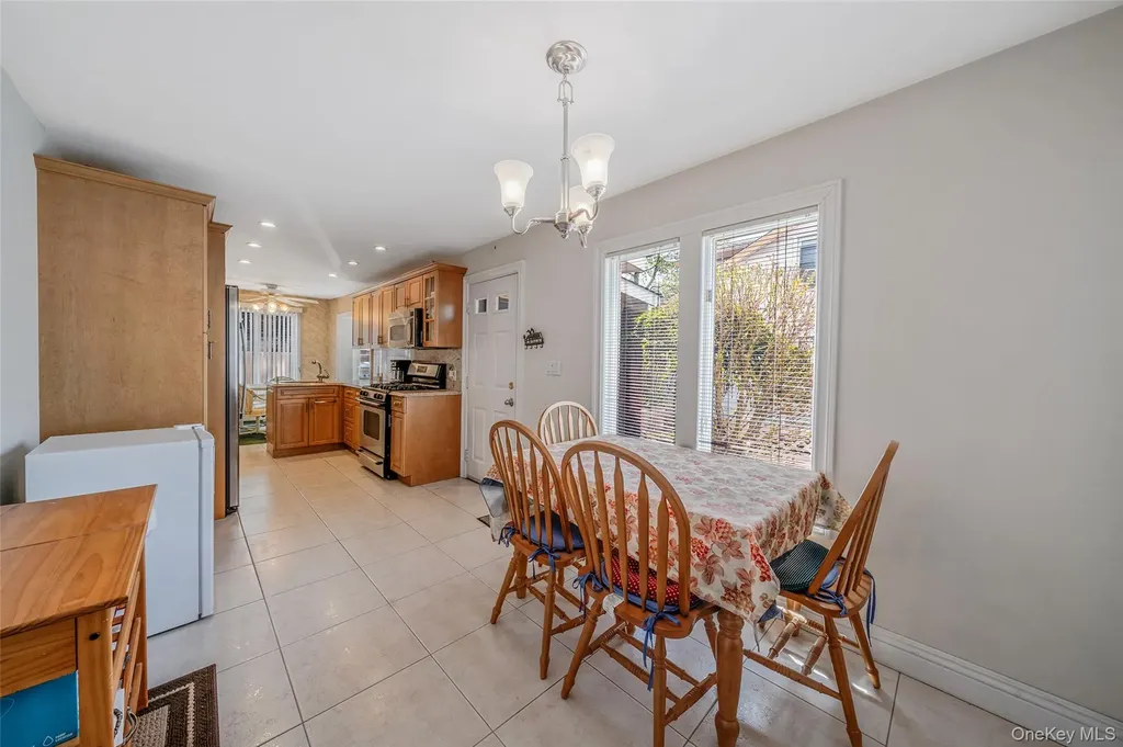 232 Waldorf Avenue Elmont NY 11003