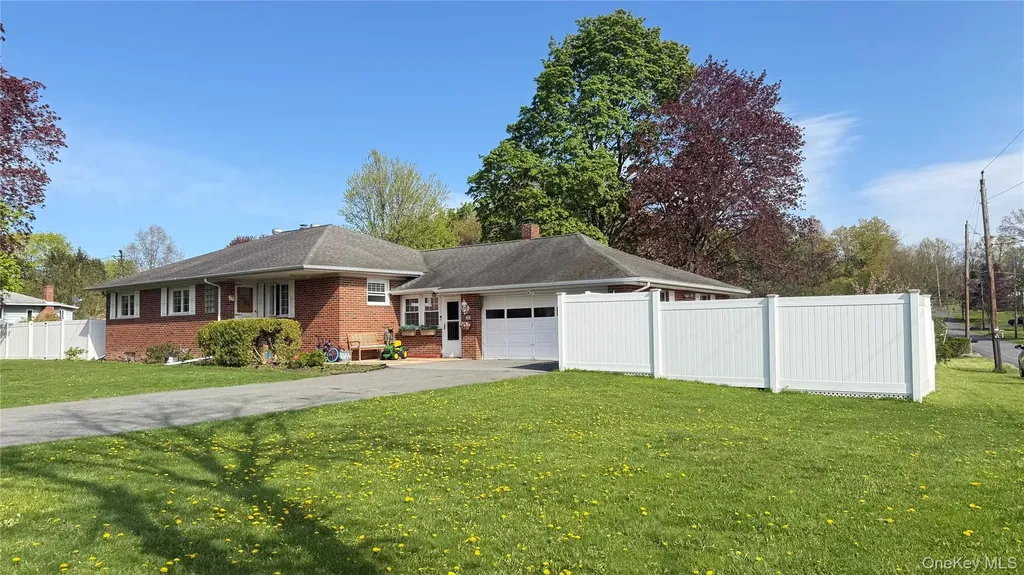 60 Ryerson Road New Hampton NY 10958