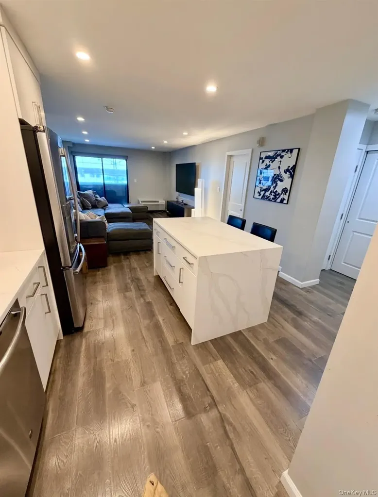 360 Shore Road Long Beach NY 11561