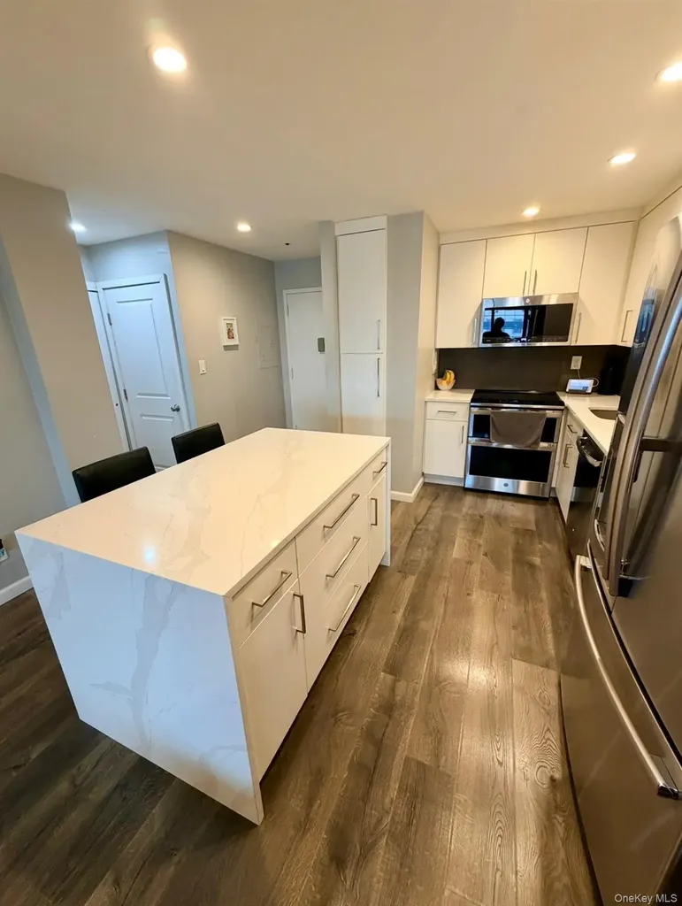 360 Shore Road Long Beach NY 11561